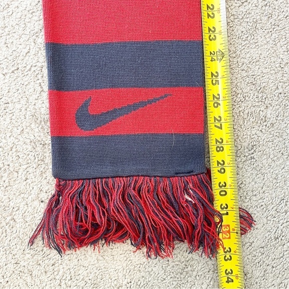 Nike Unisex Scarf Rectangle USA Soccer USMNT Acrylic Tassels Blue Red Reversible - Picture 8 of 9